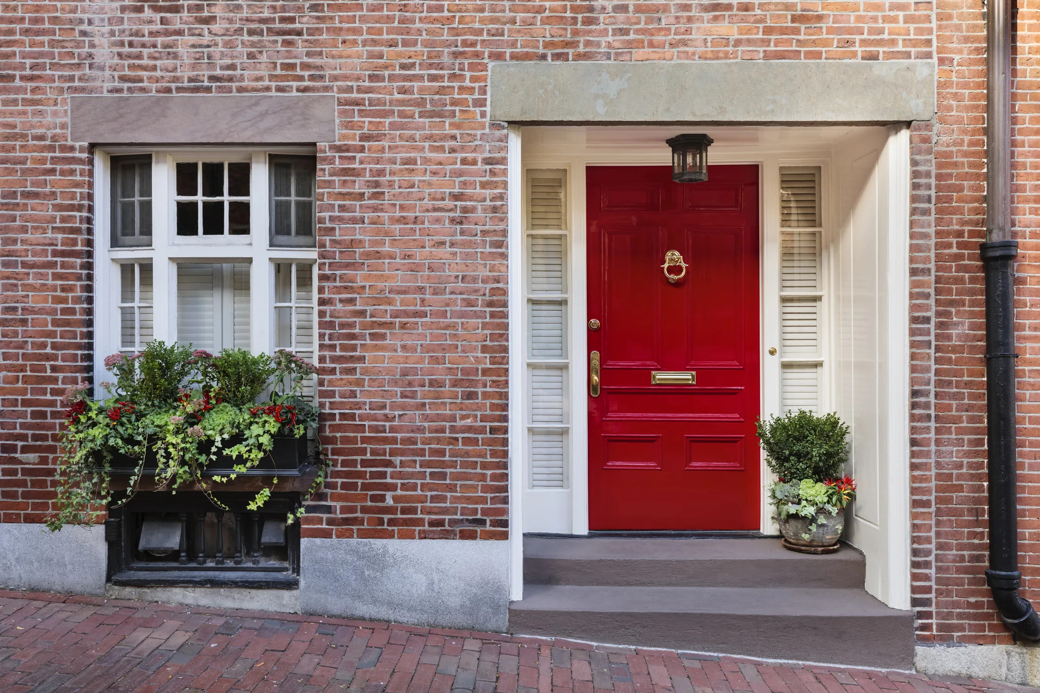 Early American Tradition Red Front Door