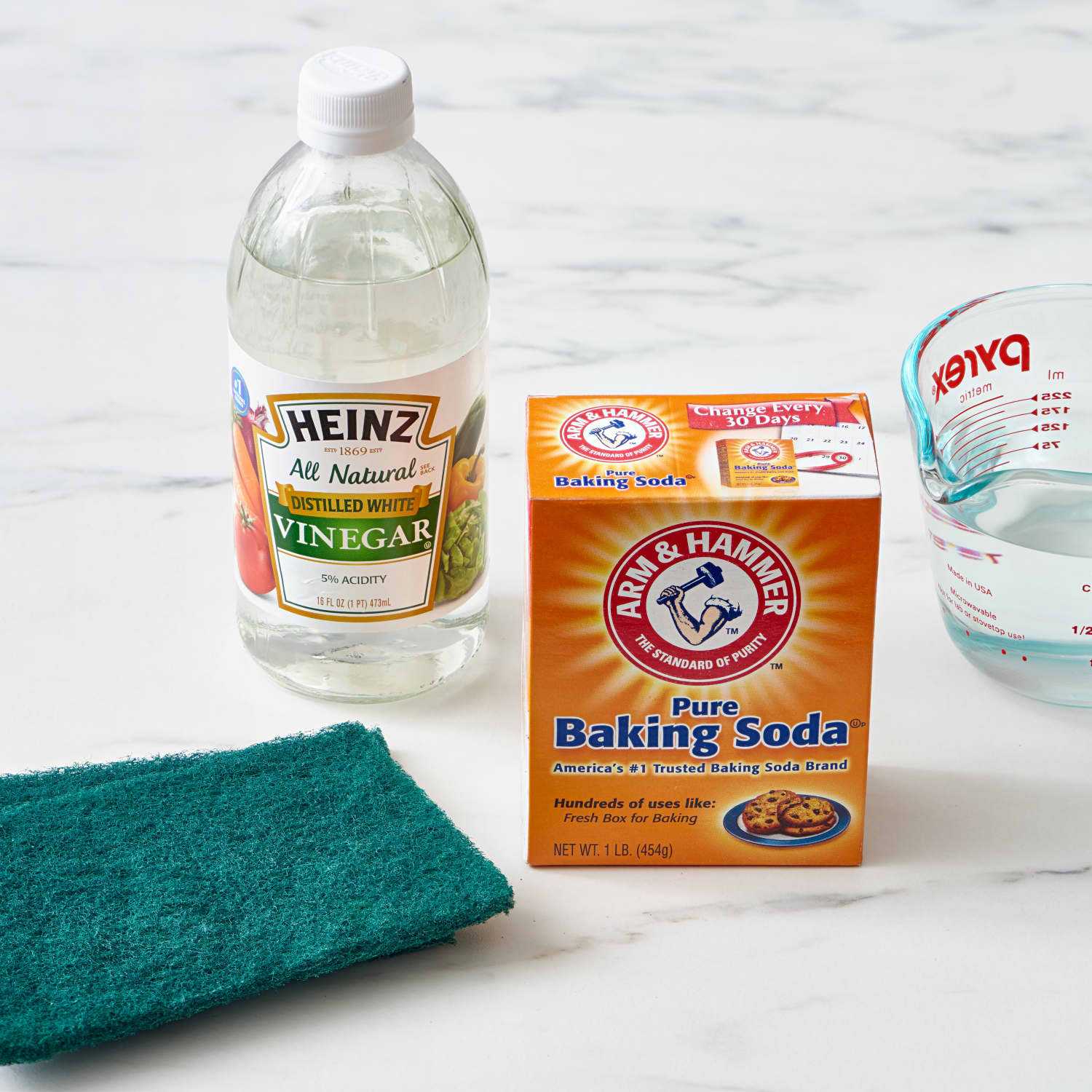 Using Baking Soda Along with Vinegar