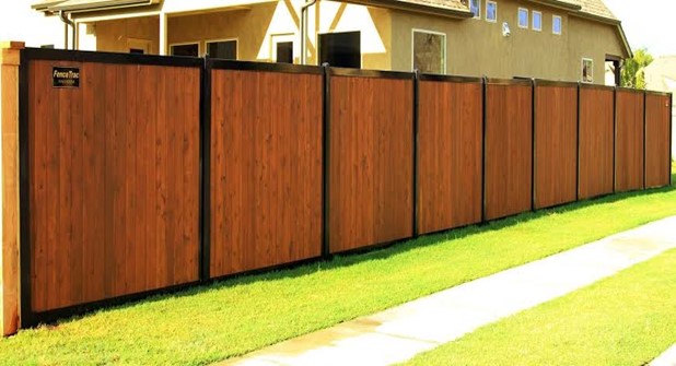 Build A Wood Fence With Metal Posts (That Is Actually Beautiful) -  Eathappyproject