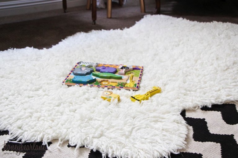 How to Clean Sheepskin Rug In 4 Easy Steps
