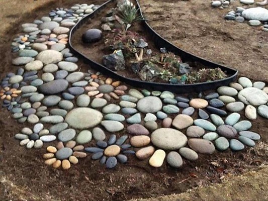 Rock Mosaic Garden Design