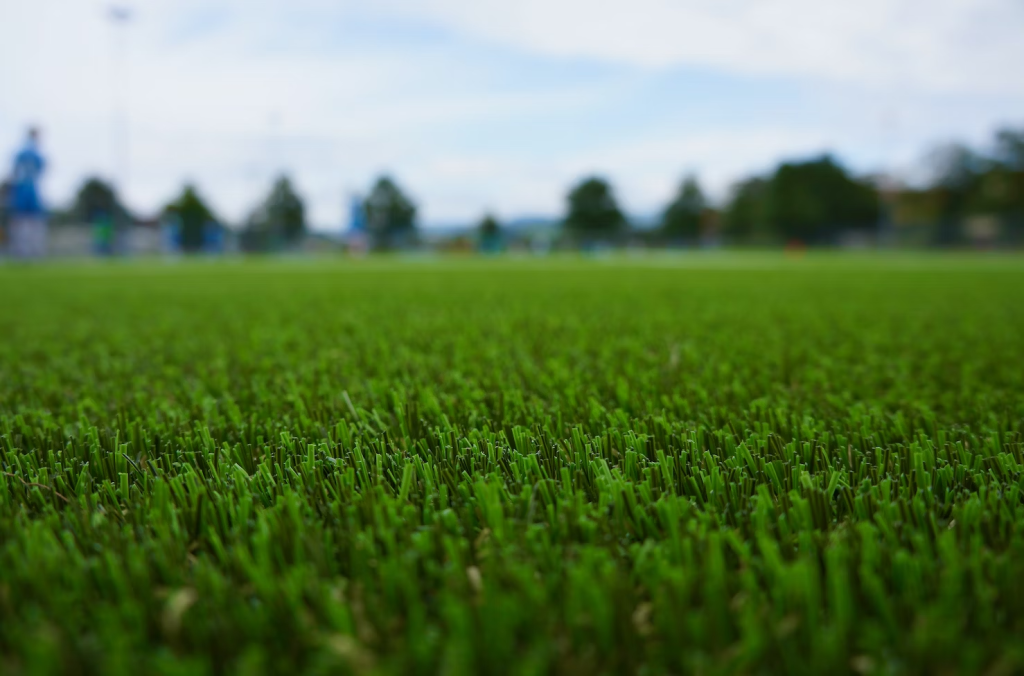 How Long Does Artificial Turf, Synthetic Grass, or Fake Lawn Last?