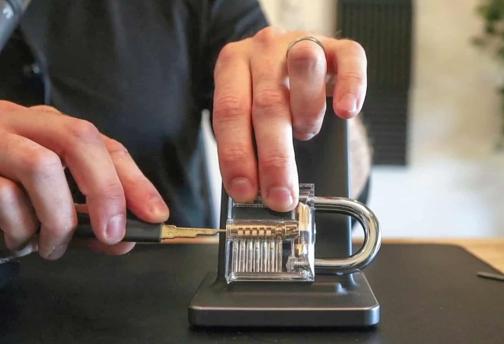 How Lockpicking Hobby Help You Better Understand Home Security?
