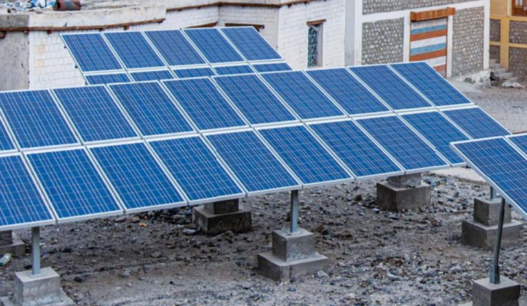 Harnessing Solar Power for Efficient Home Security: Keeping Home and Environment Safe