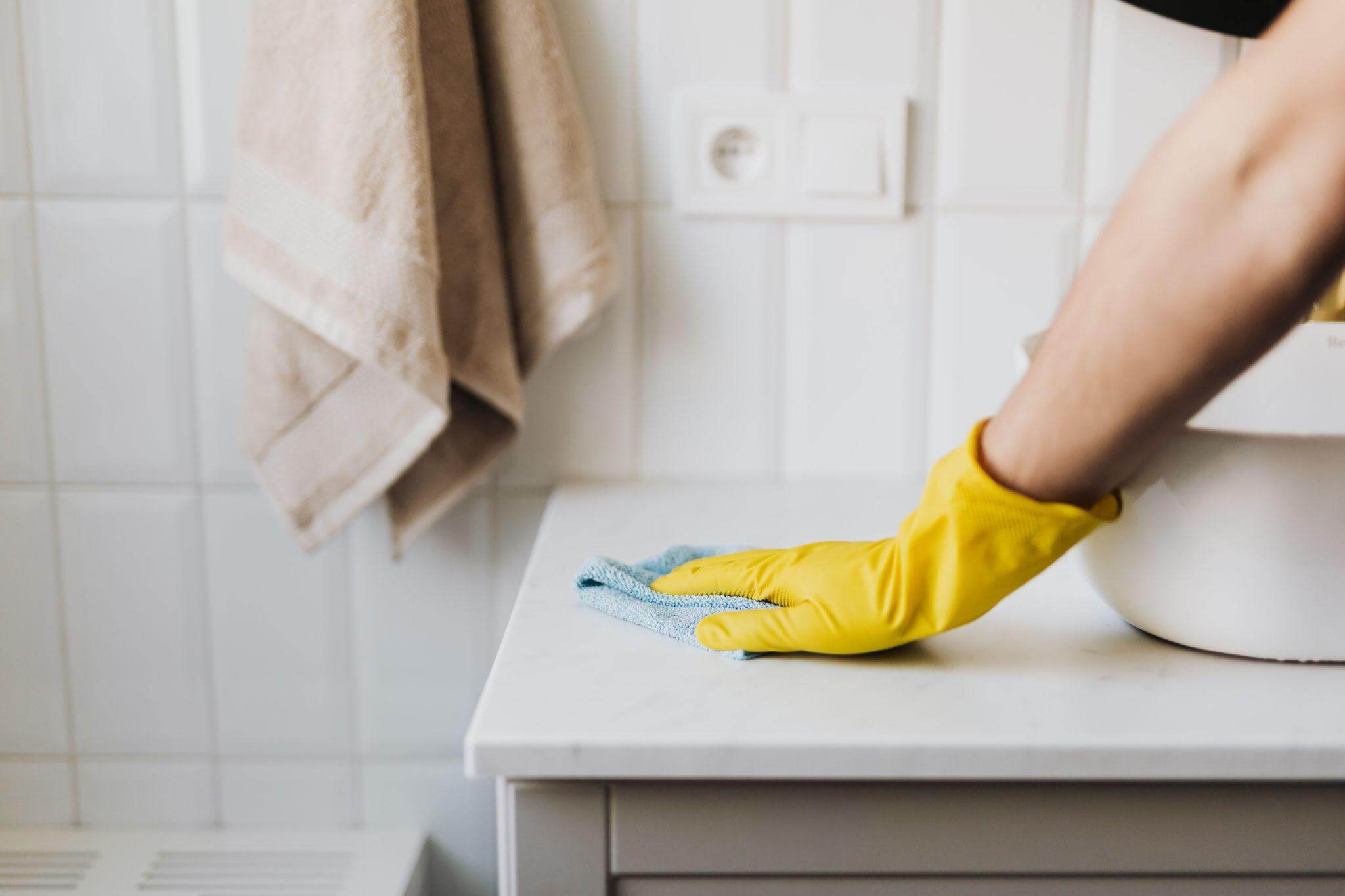 The Benefits of Hiring House Cleaning Services to Tackle Deep Cleaning Tasks