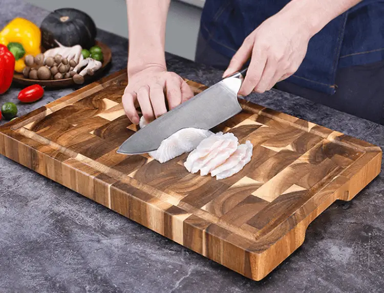 Considerations When Using Acacia Wood Cutting Boards