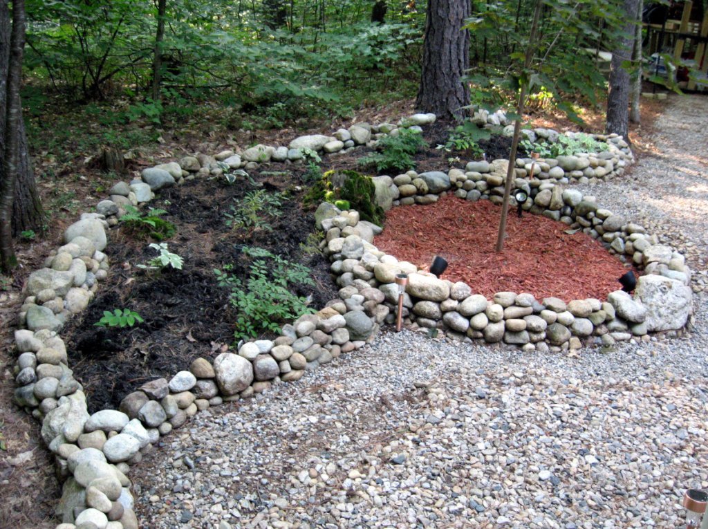 Stone Featured Creek River Bed Idea