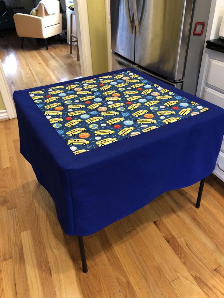 What is a Good Cover for a Card Table?