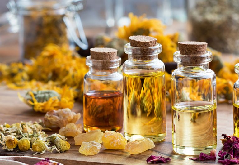 Unlocking the Benefits of Essential Oils in Your Culinary Journey