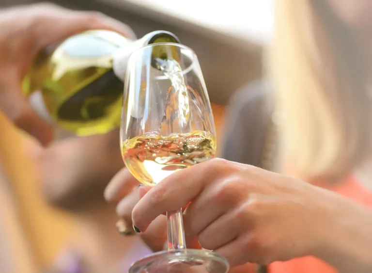 Why White Wine Will Be the Must-Have Drink of 2025